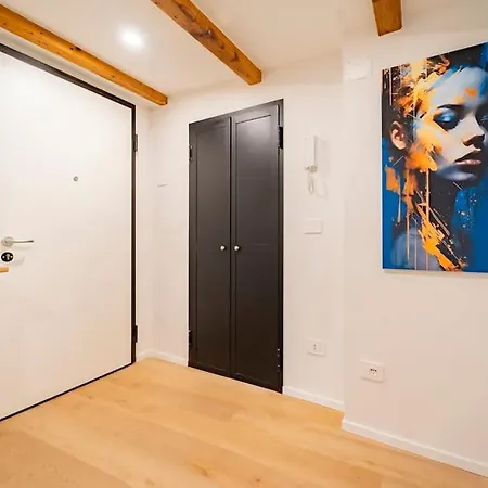 アパート La Dimora Di Barbaroux Loft Piazza Galimberti クーネオ